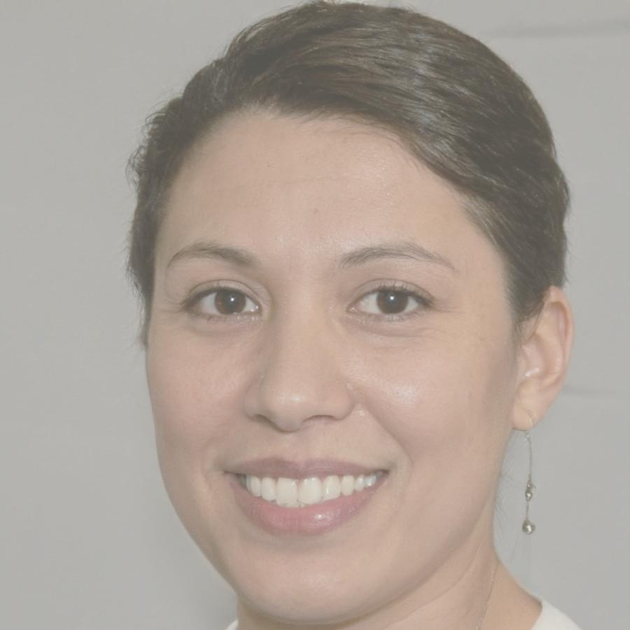 Portrait de Léonie Duhamel, spécialiste en optimisation de capital